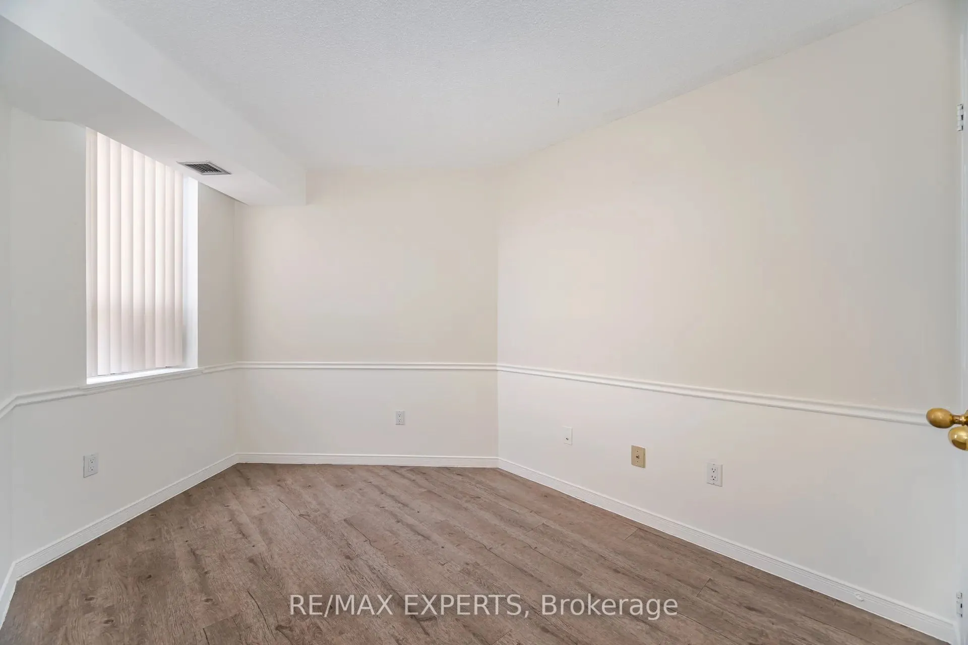 100 Arbors Lane, #305