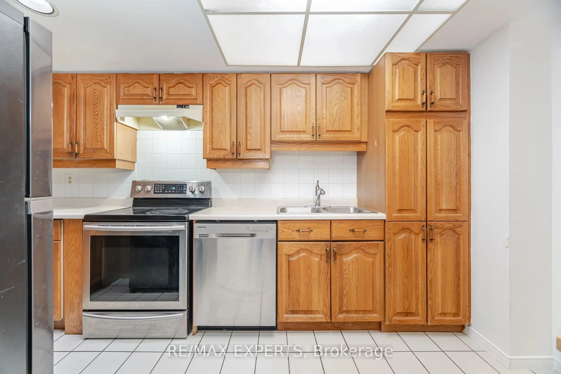 100 Arbors Lane, #305