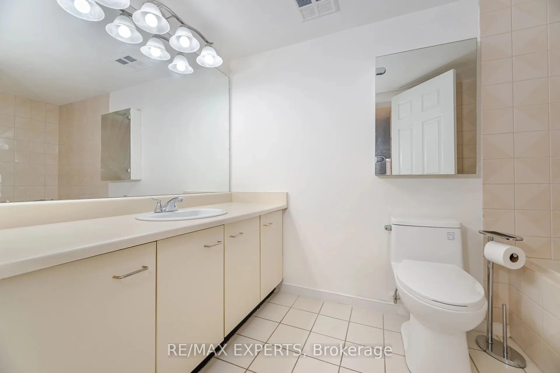 100 Arbors Lane, #305