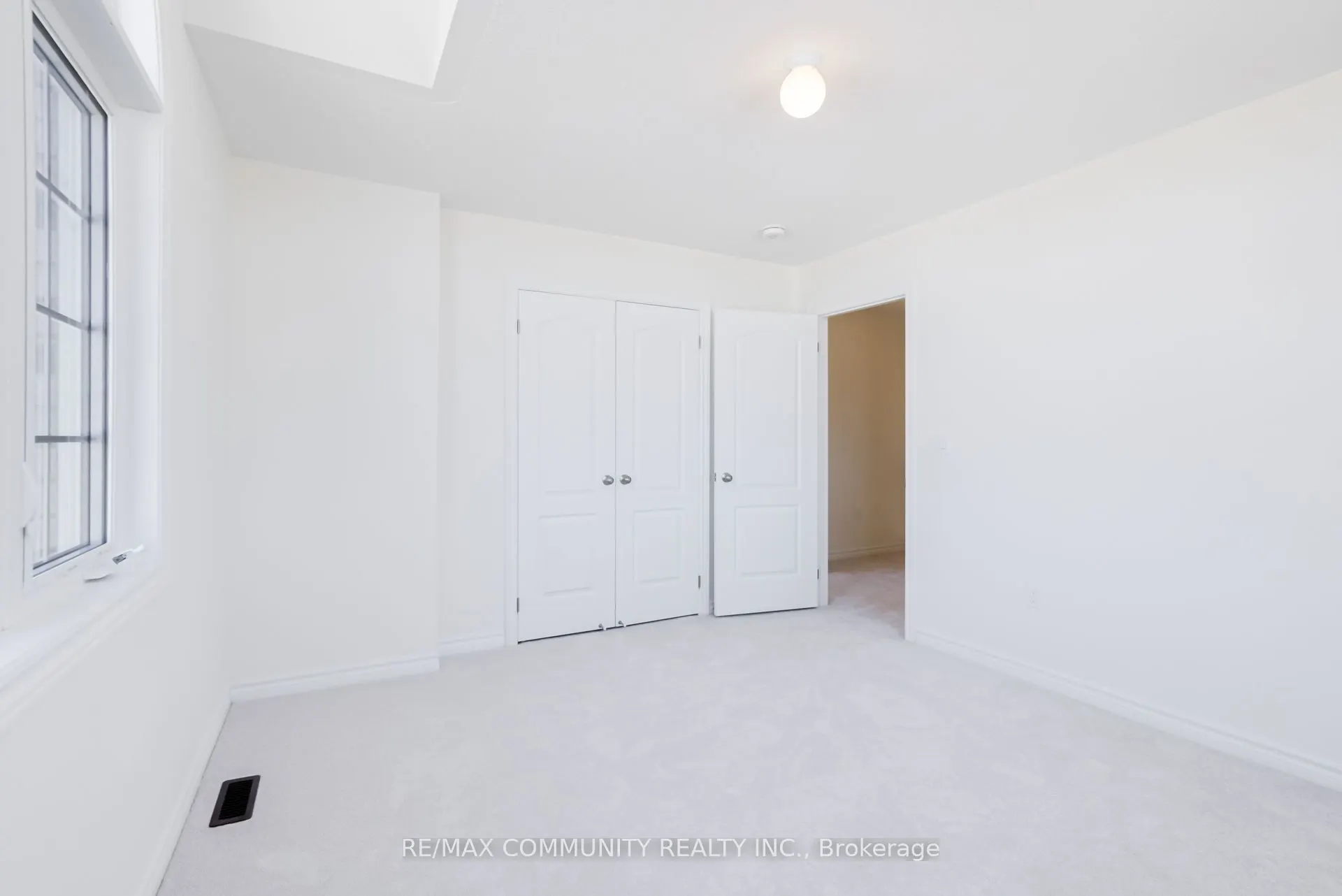 1 Jeanne Pynn Avenue