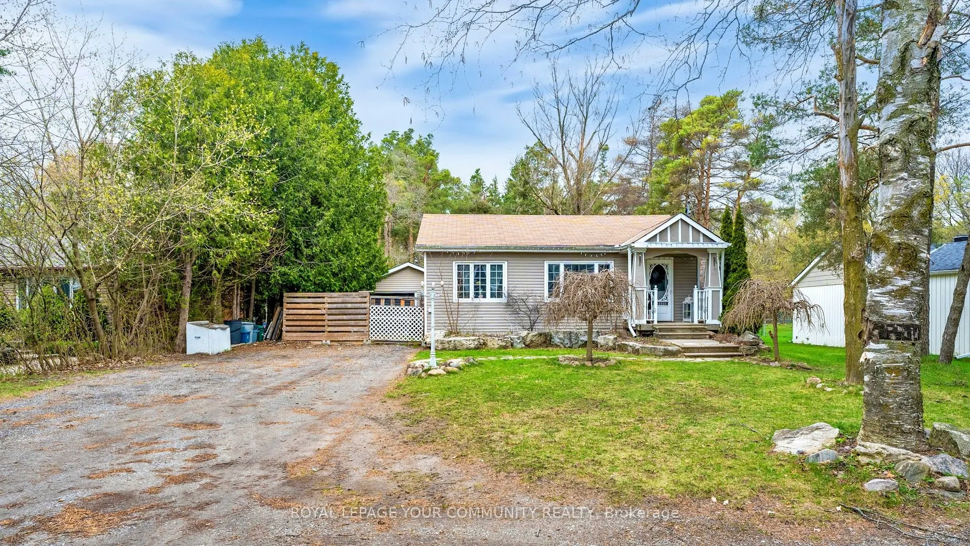 5154 Aurora Road