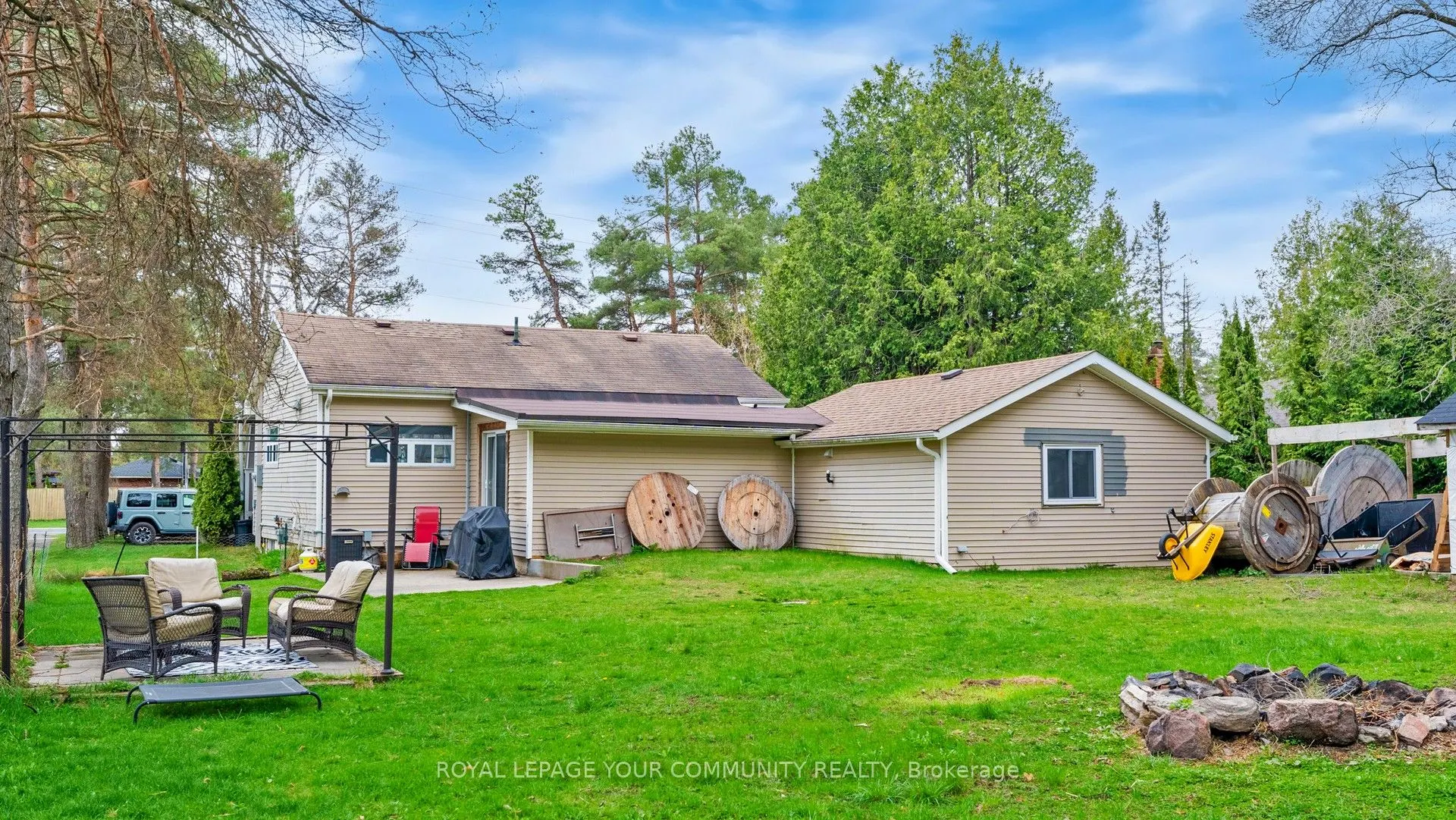 5154 Aurora Road