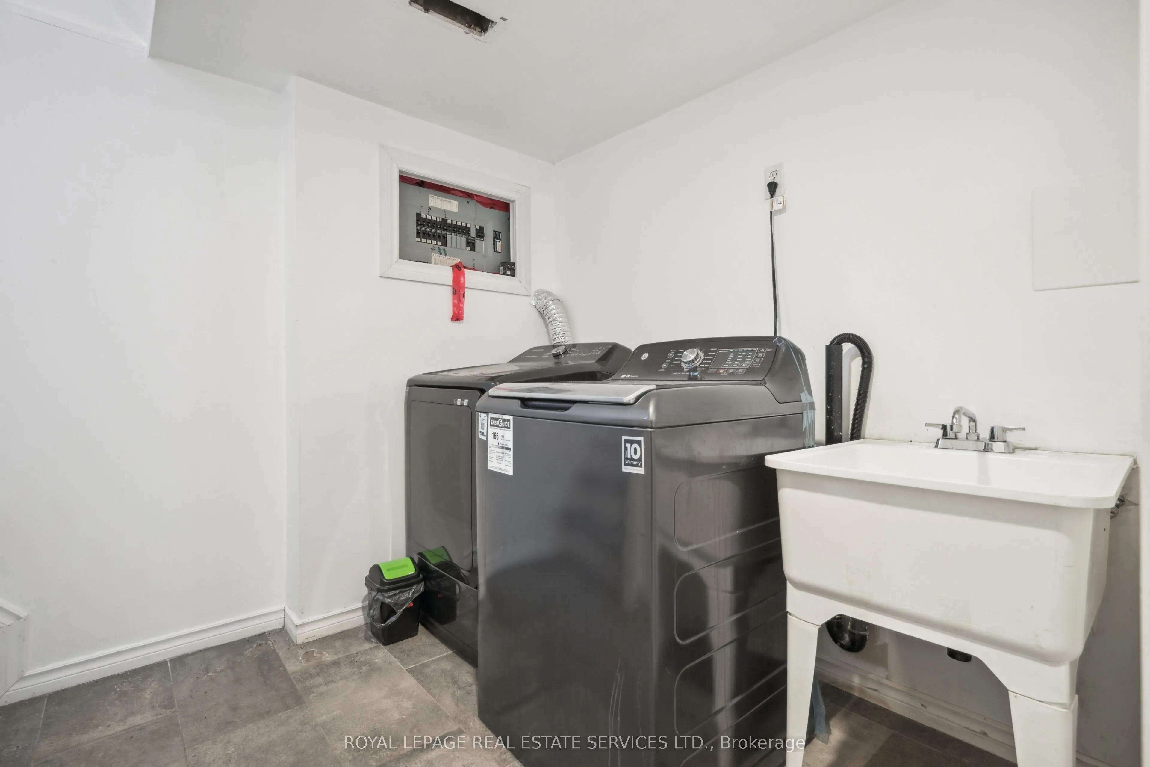 256 Zelda Crescent