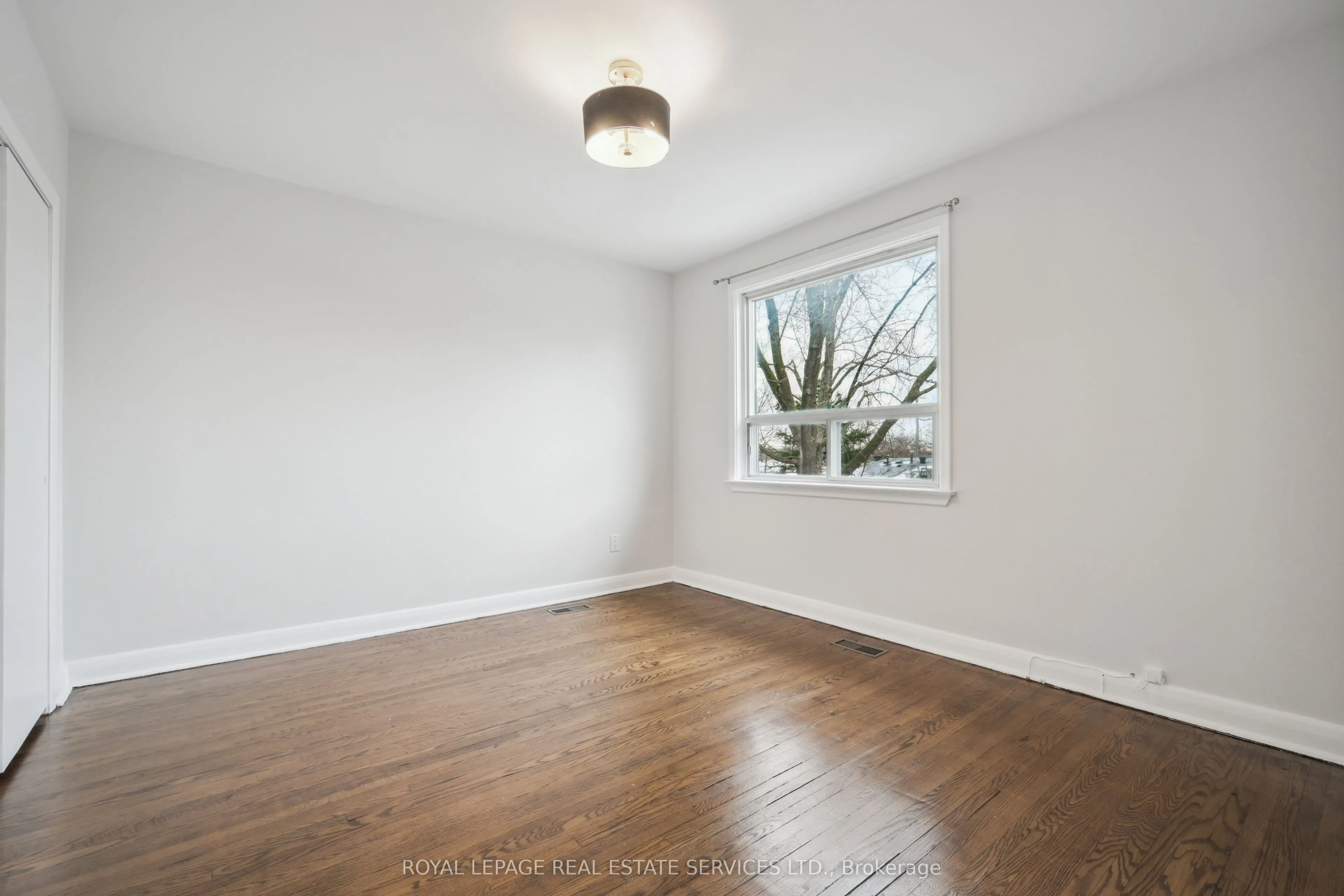 256 Zelda Crescent