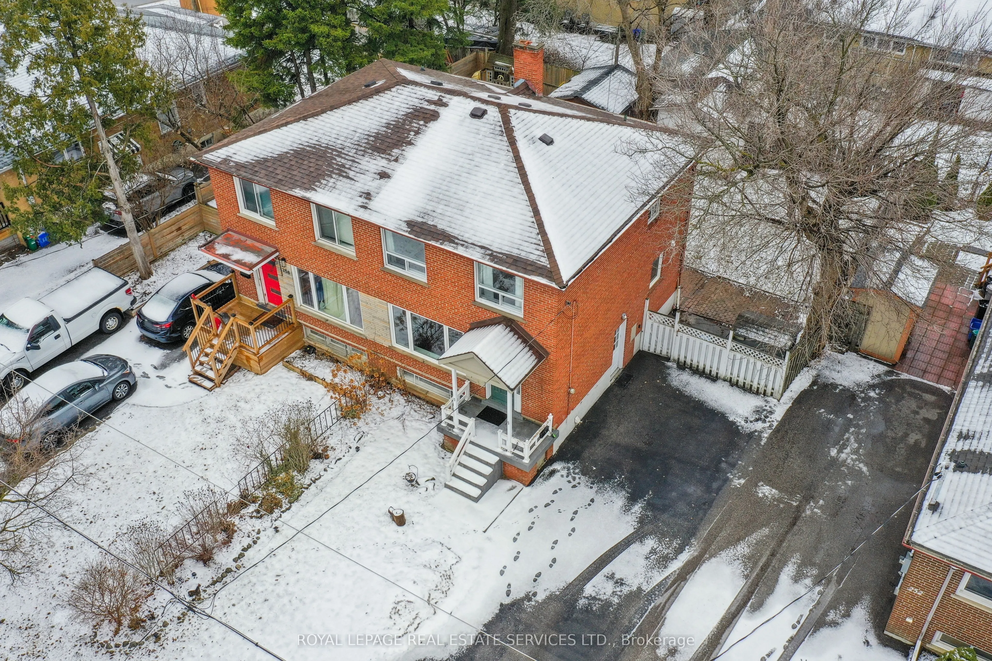 256 Zelda Crescent