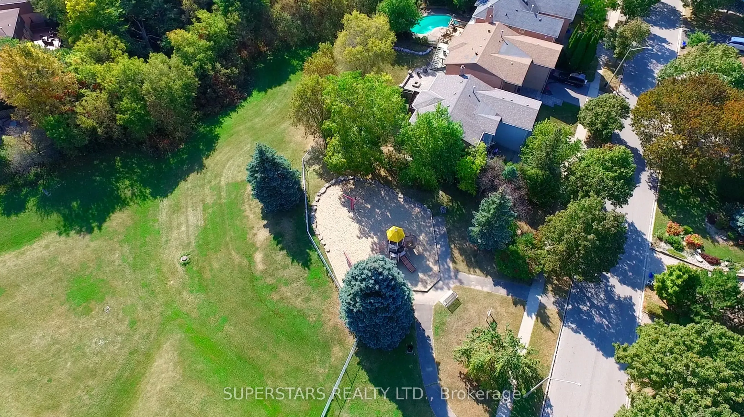151 Old Surrey Lane
