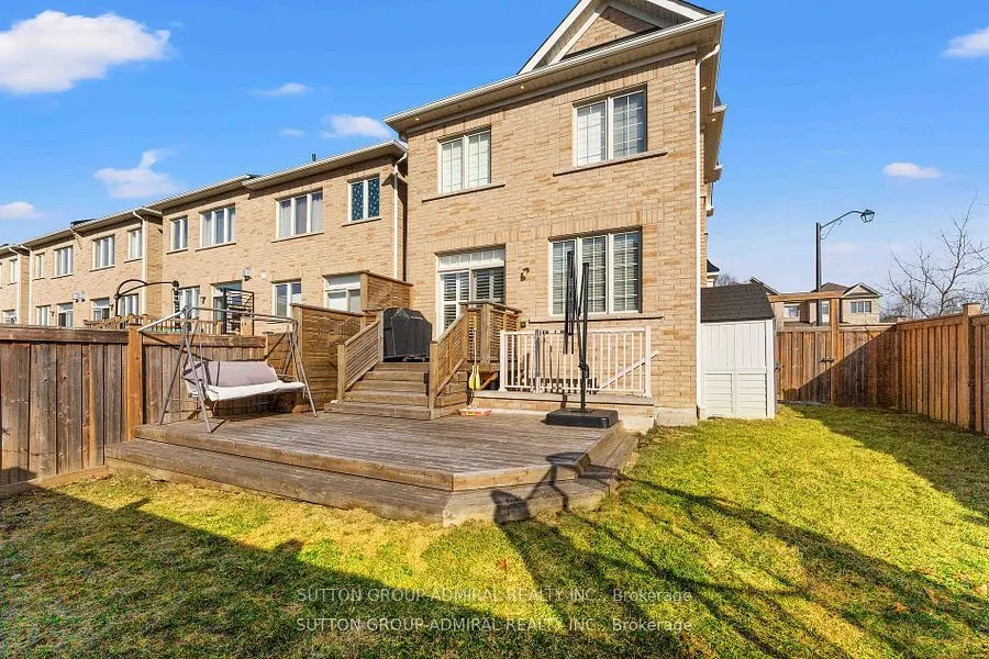 75 Paper Mills Crescent