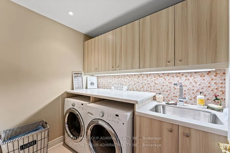 75 Paper Mills Crescent