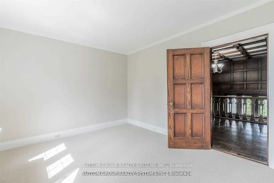 13284 Bathurst Street