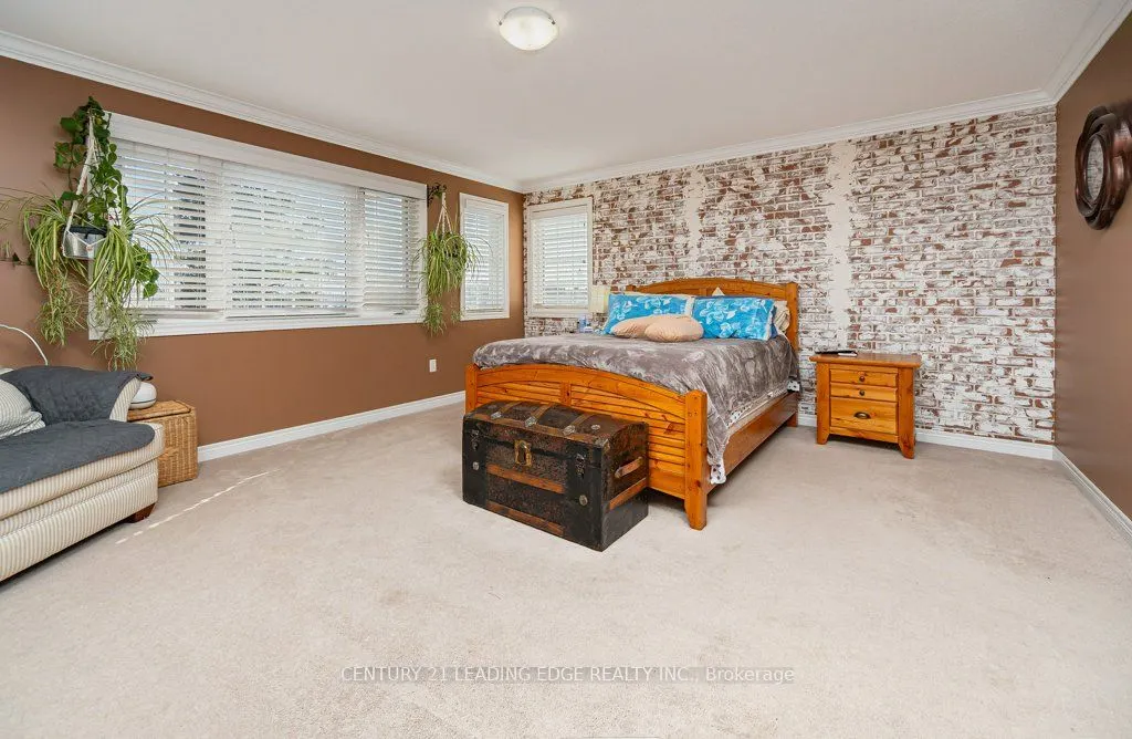 1 Russel Drive
