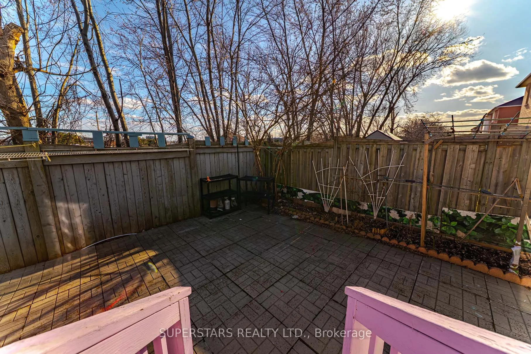 25 Eastpine Drive