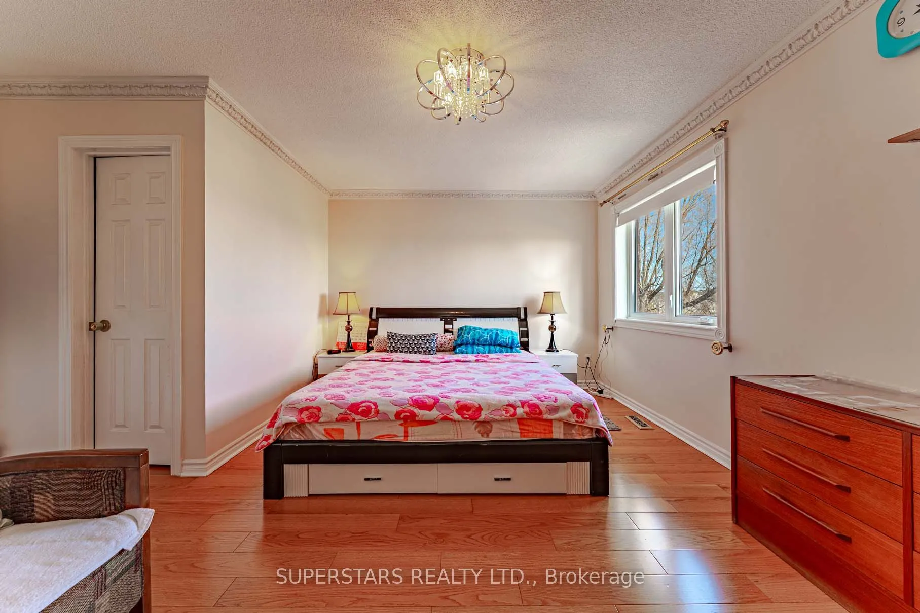 25 Eastpine Drive