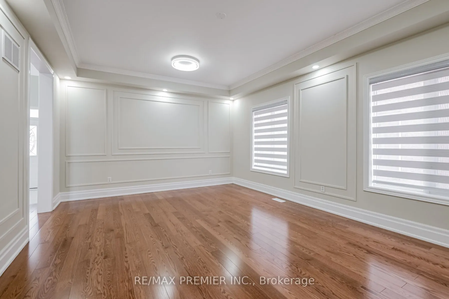 37 Colombo Crescent