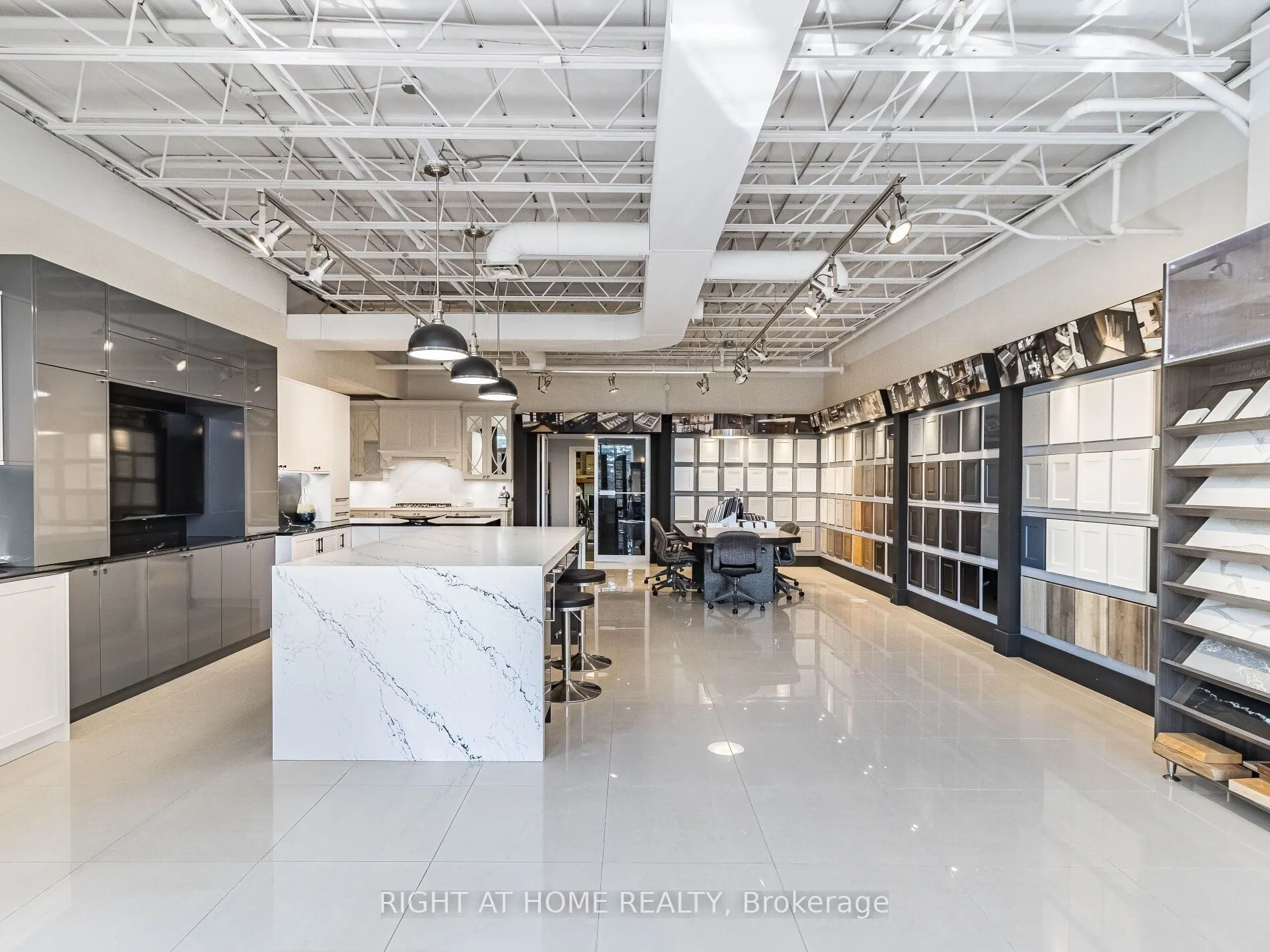 170 West Beaver Creek Road, #1-2