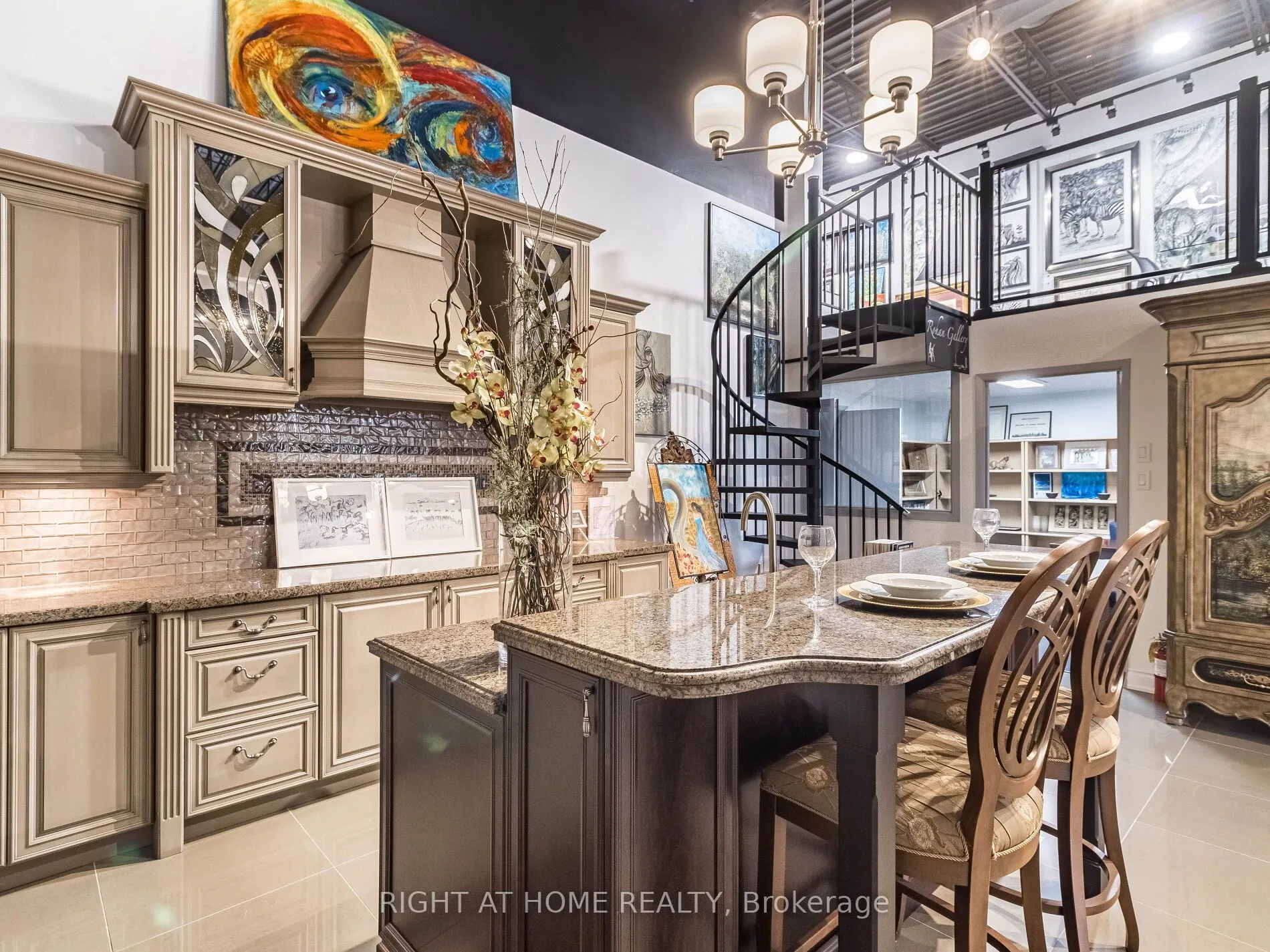 170 West Beaver Creek Road, #1-2