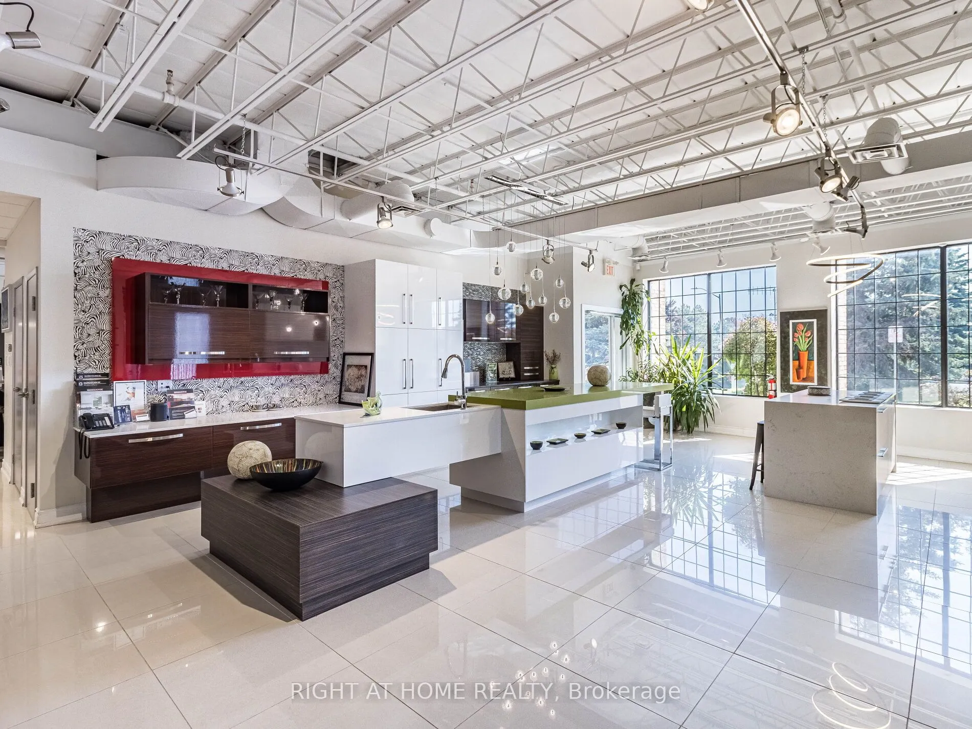 170 West Beaver Creek Road, #1-2