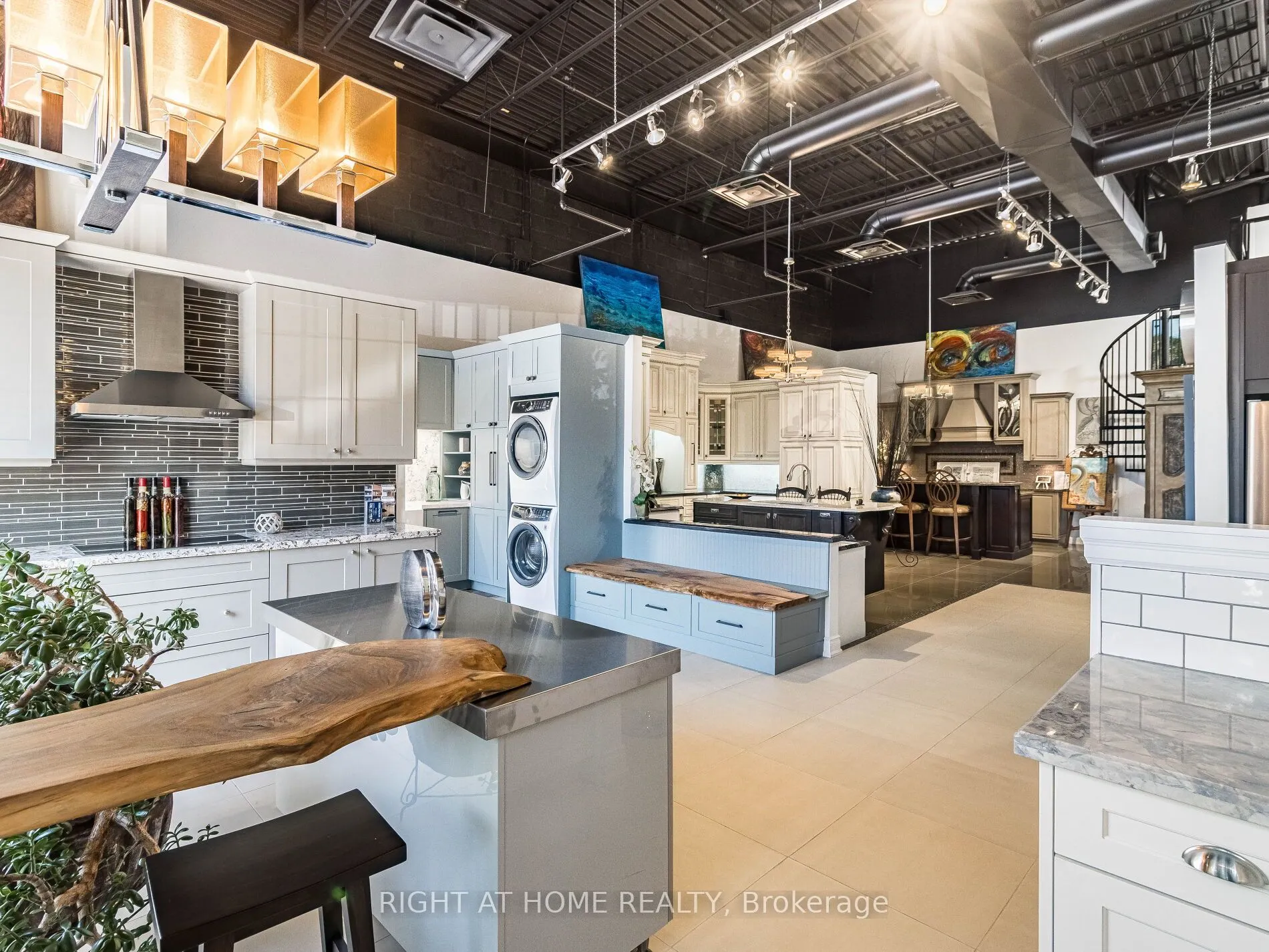 170 West Beaver Creek Road, #1-2
