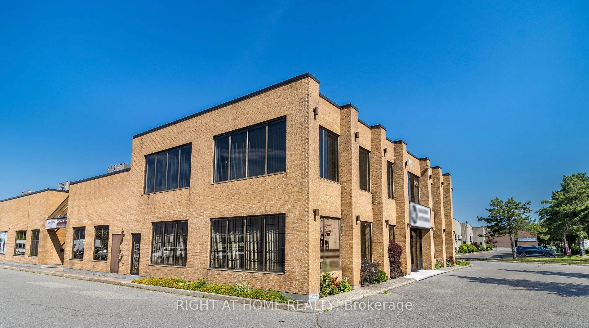 170 West Beaver Creek Road, #1-2