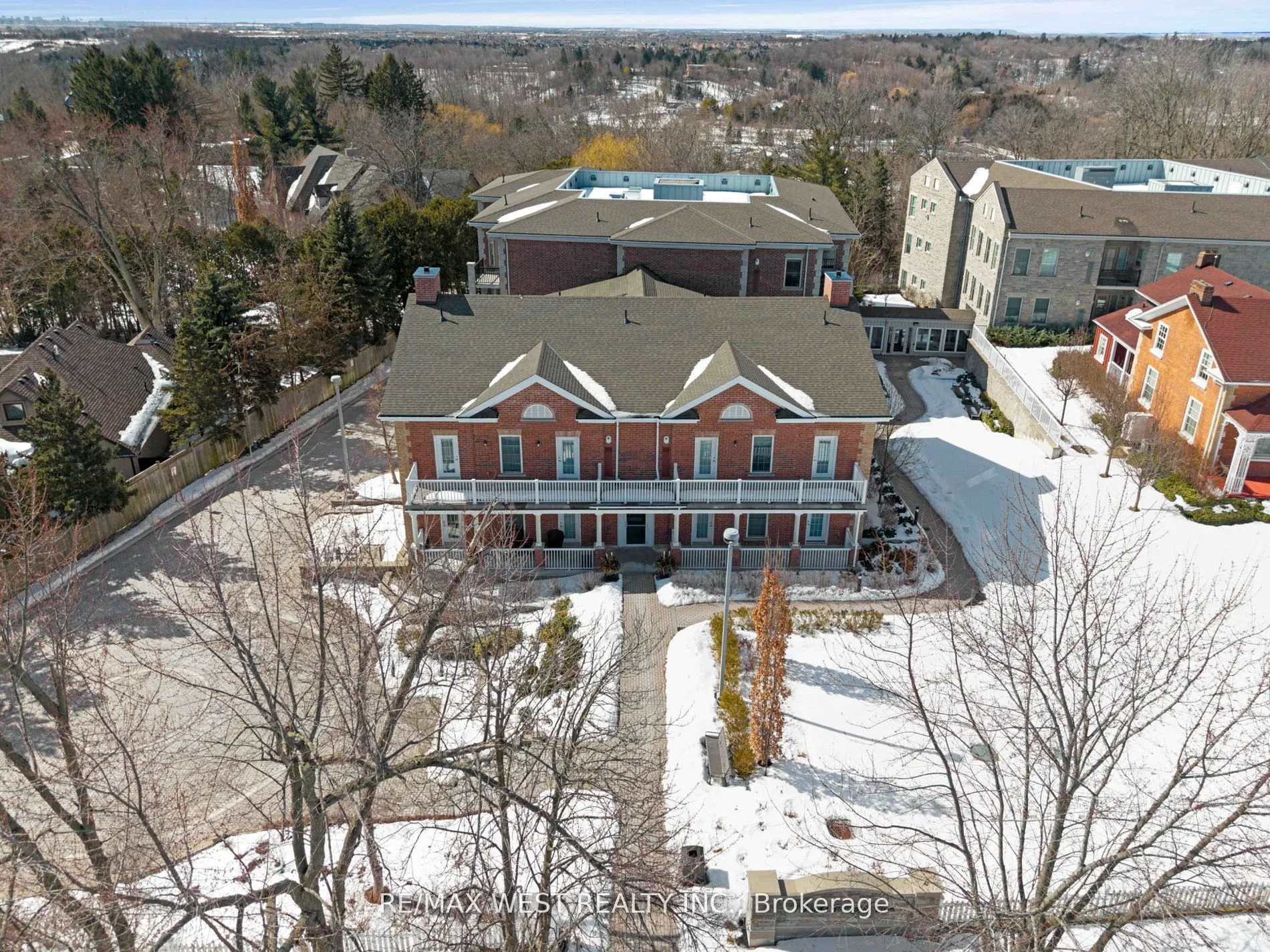 10360 Islington Avenue, #202