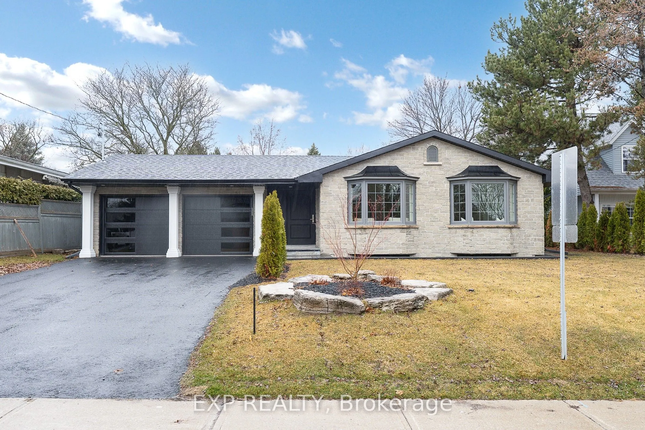 385 Easy Street