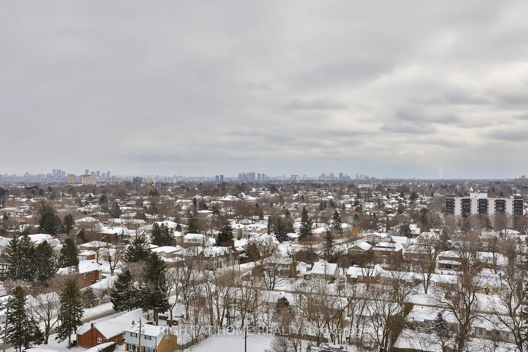 7165 Yonge Street, #1505