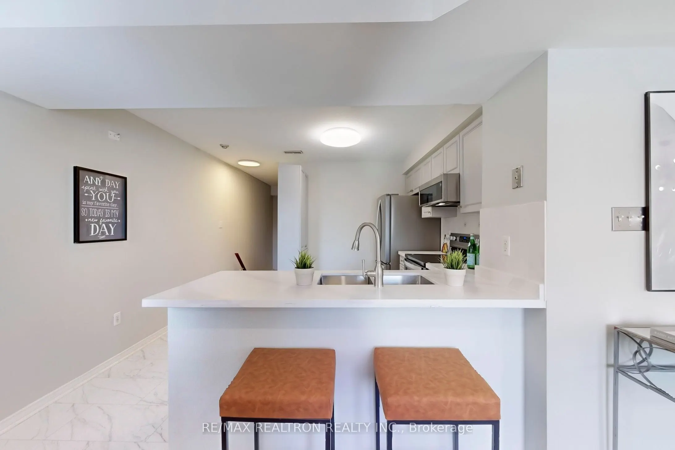 75 Weldrick Road E, #1025