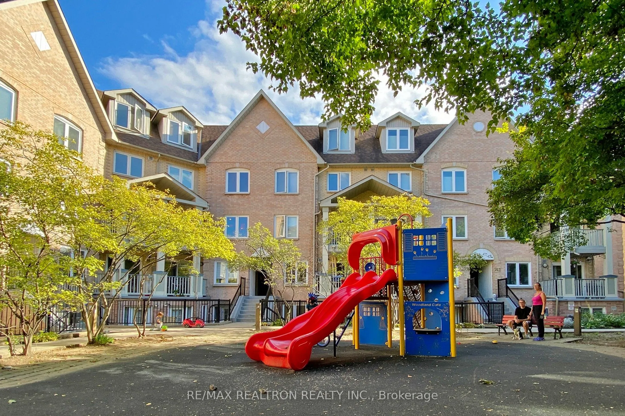 75 Weldrick Road E, #1025