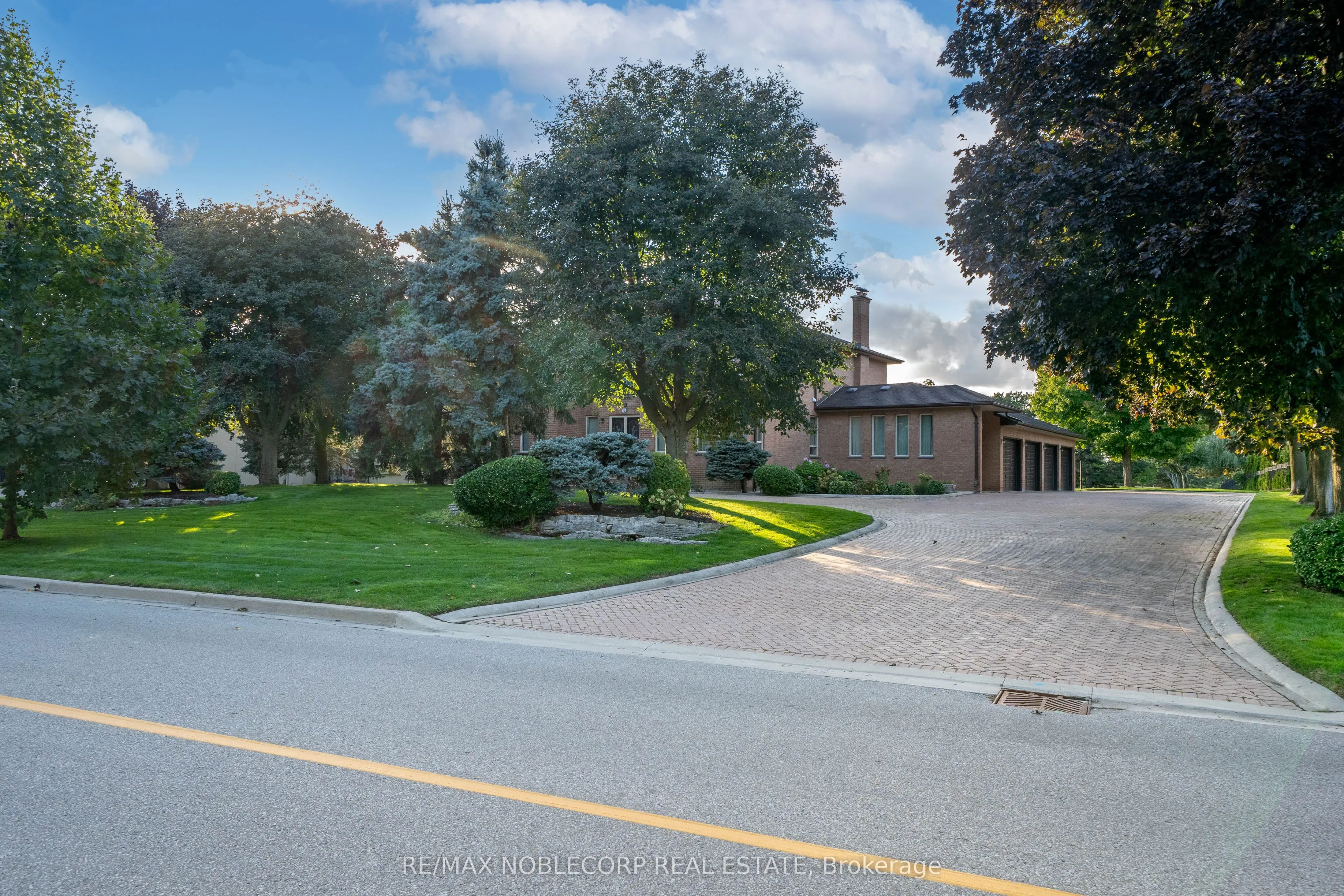 72 Balding Boulevard