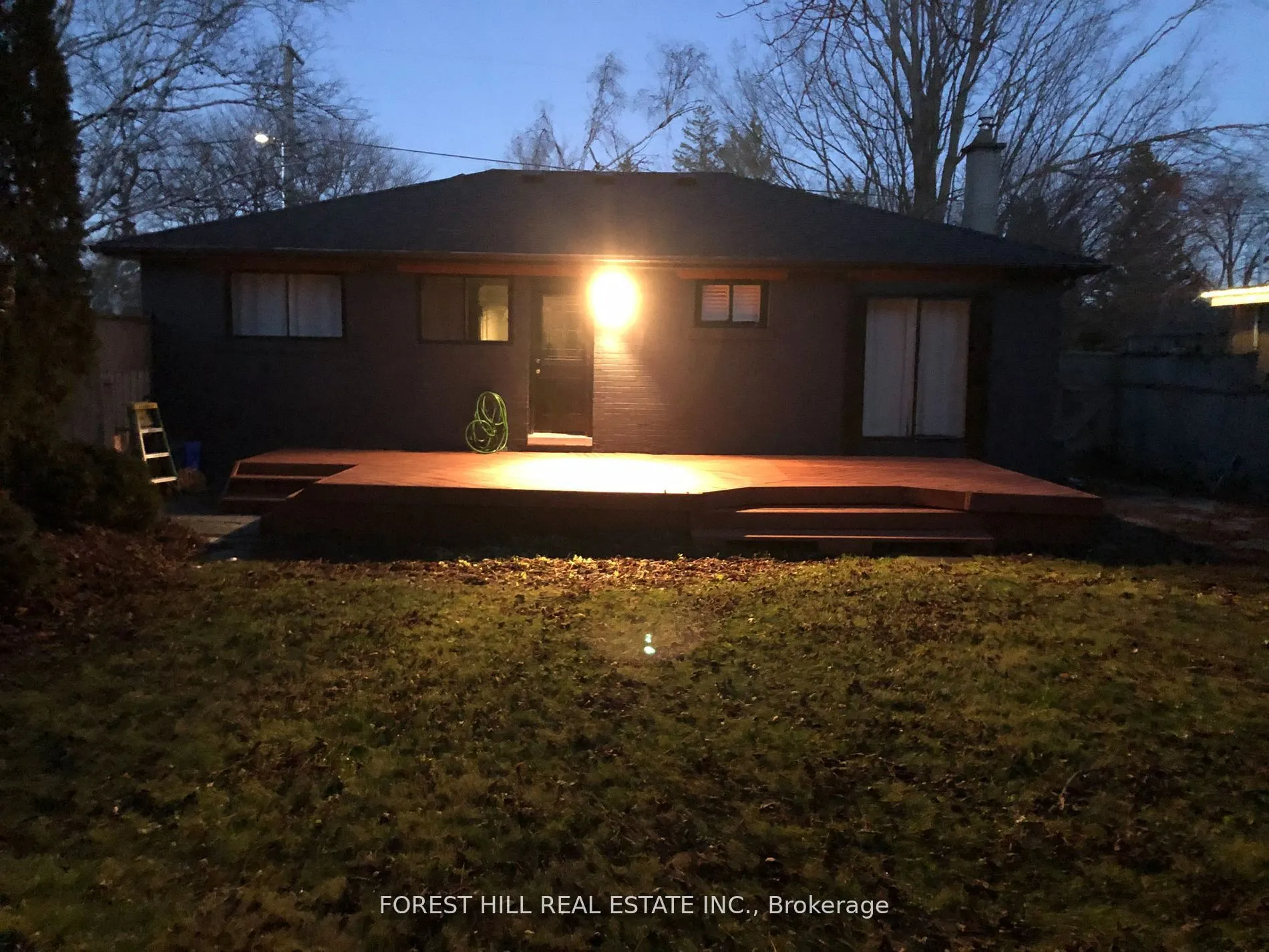 1 Willis Drive