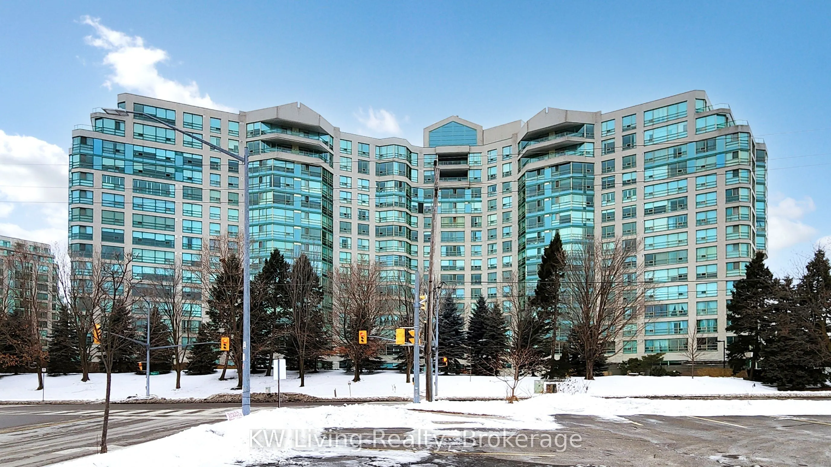 7825 Bayview Avenue, #513