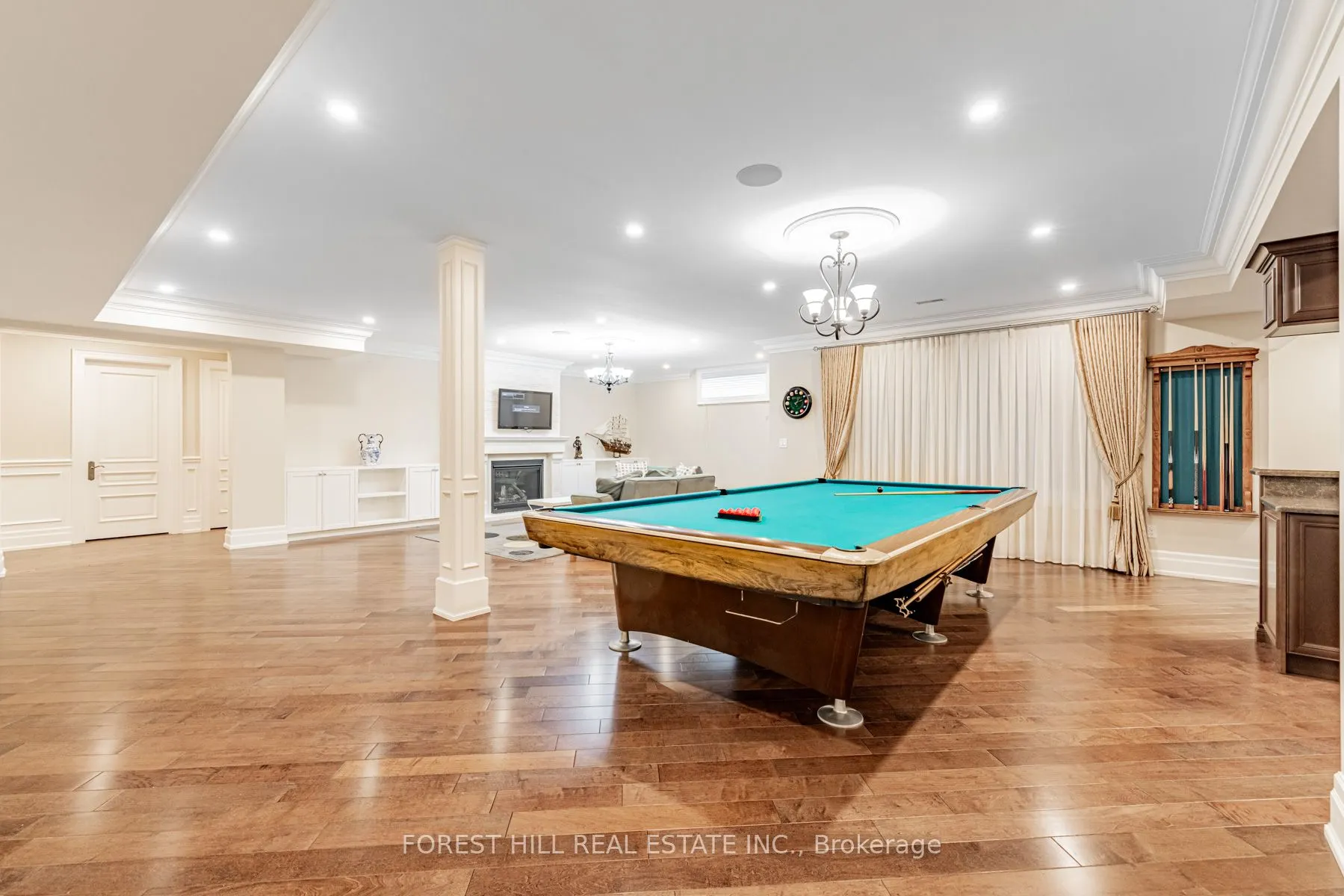 223 Crestwood Road
