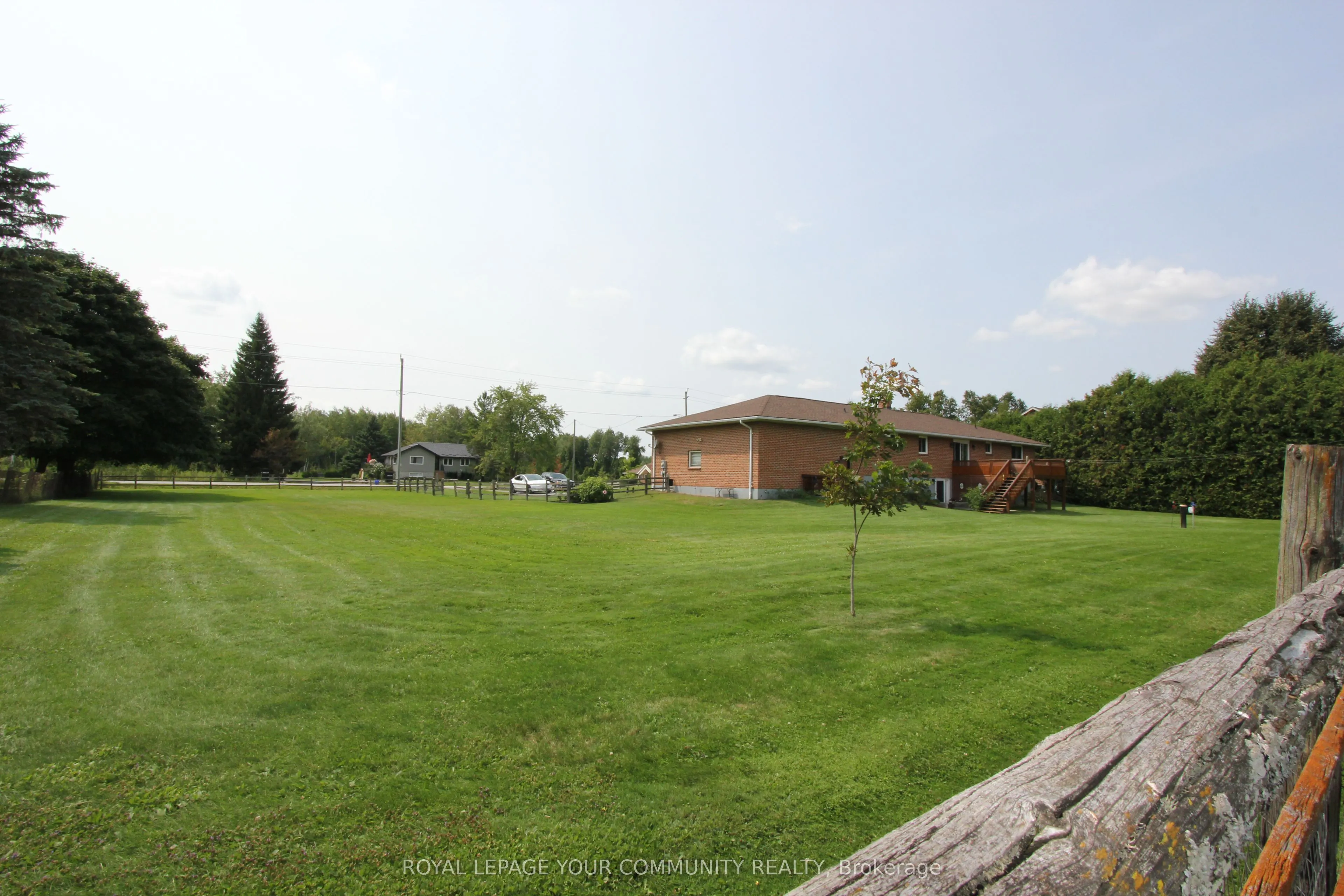20161 Bathurst Street