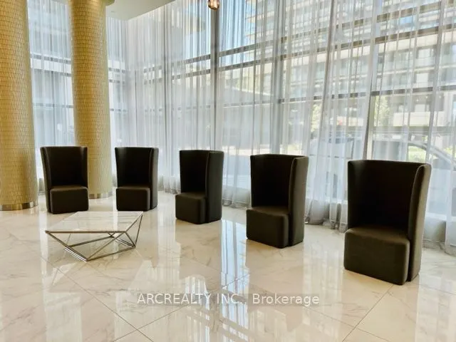 75 Oneida Crescent W, #201