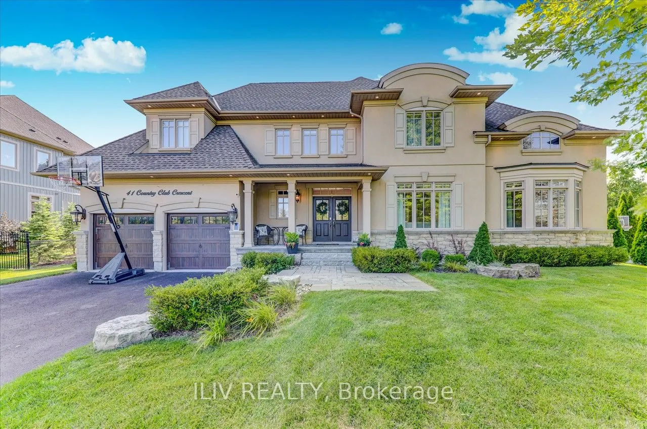 41 Country Club Crescent