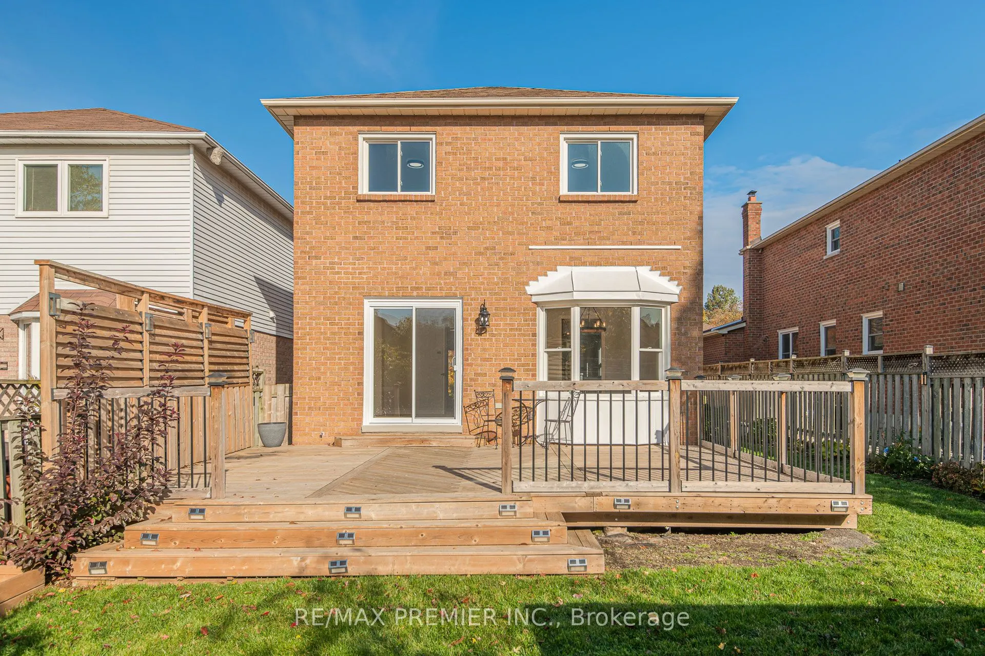 23 Sunbird Boulevard