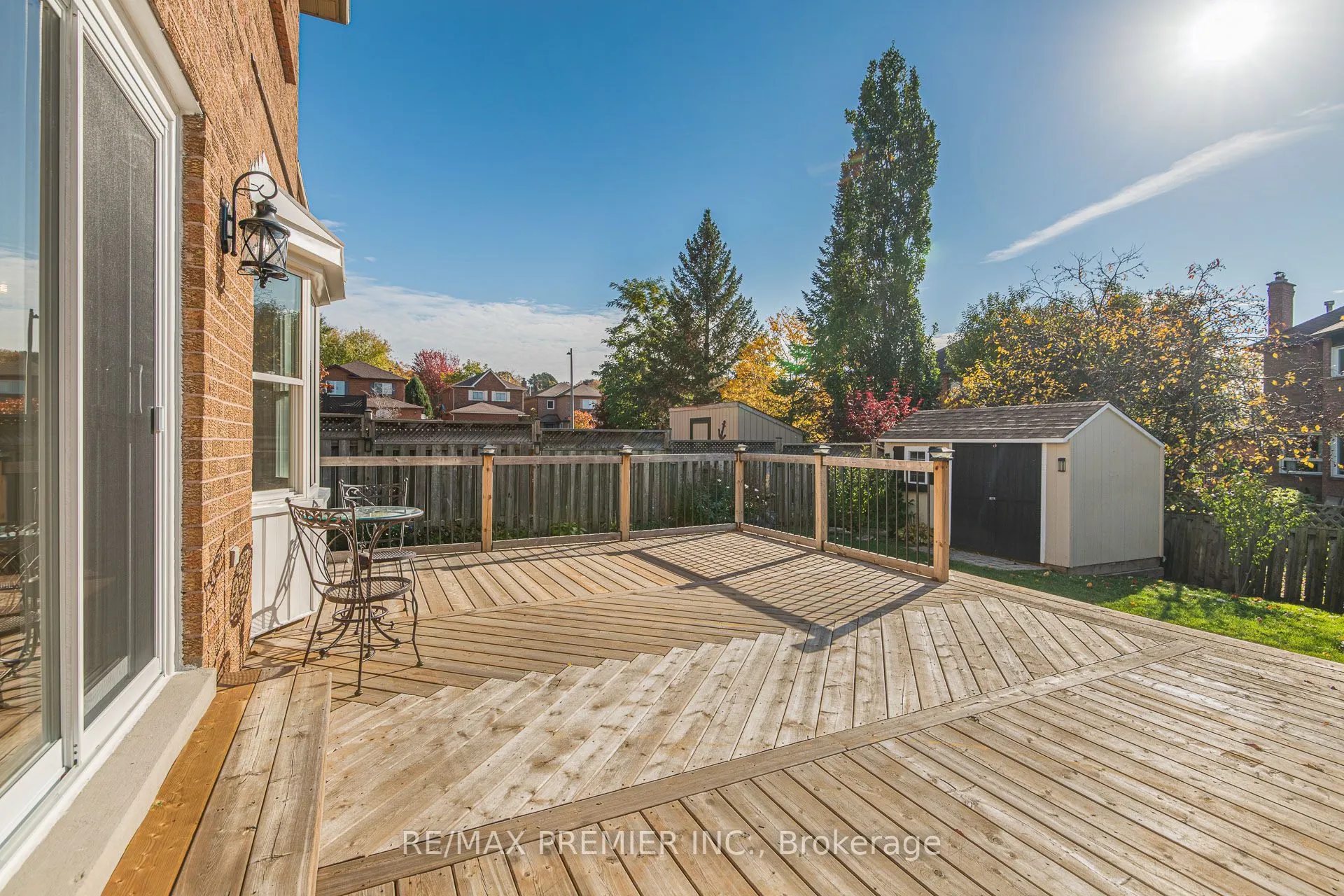 23 Sunbird Boulevard