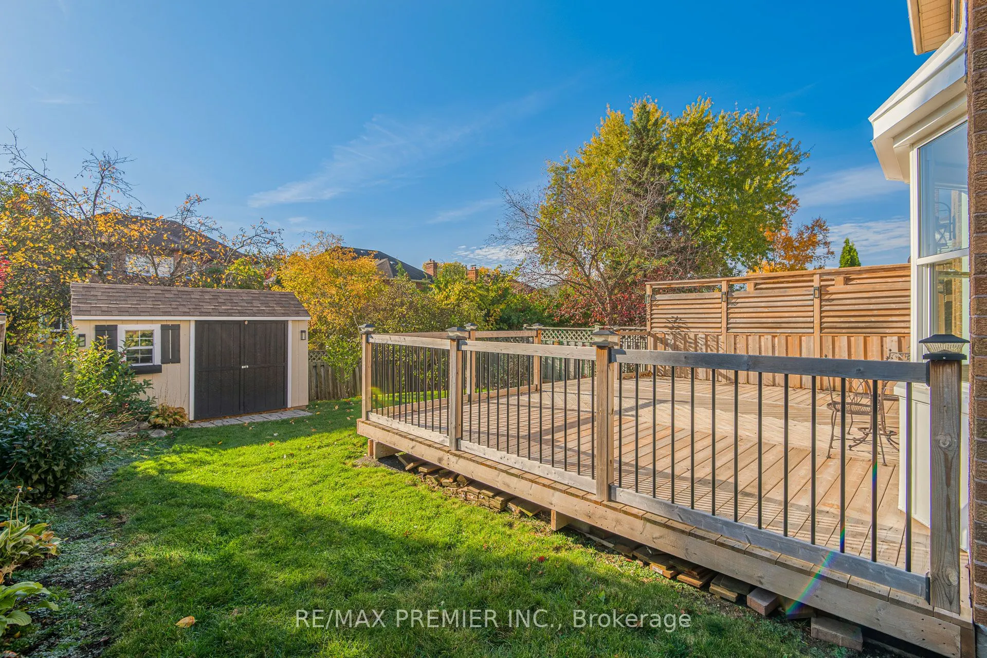 23 Sunbird Boulevard