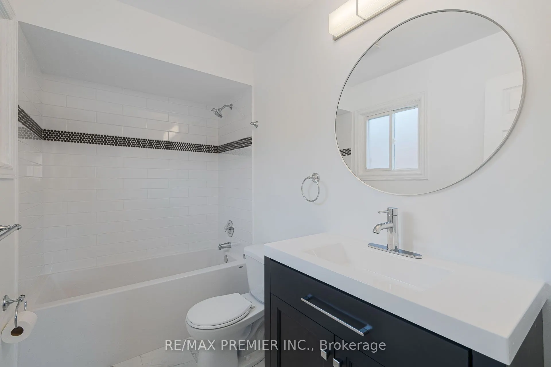 23 Sunbird Boulevard