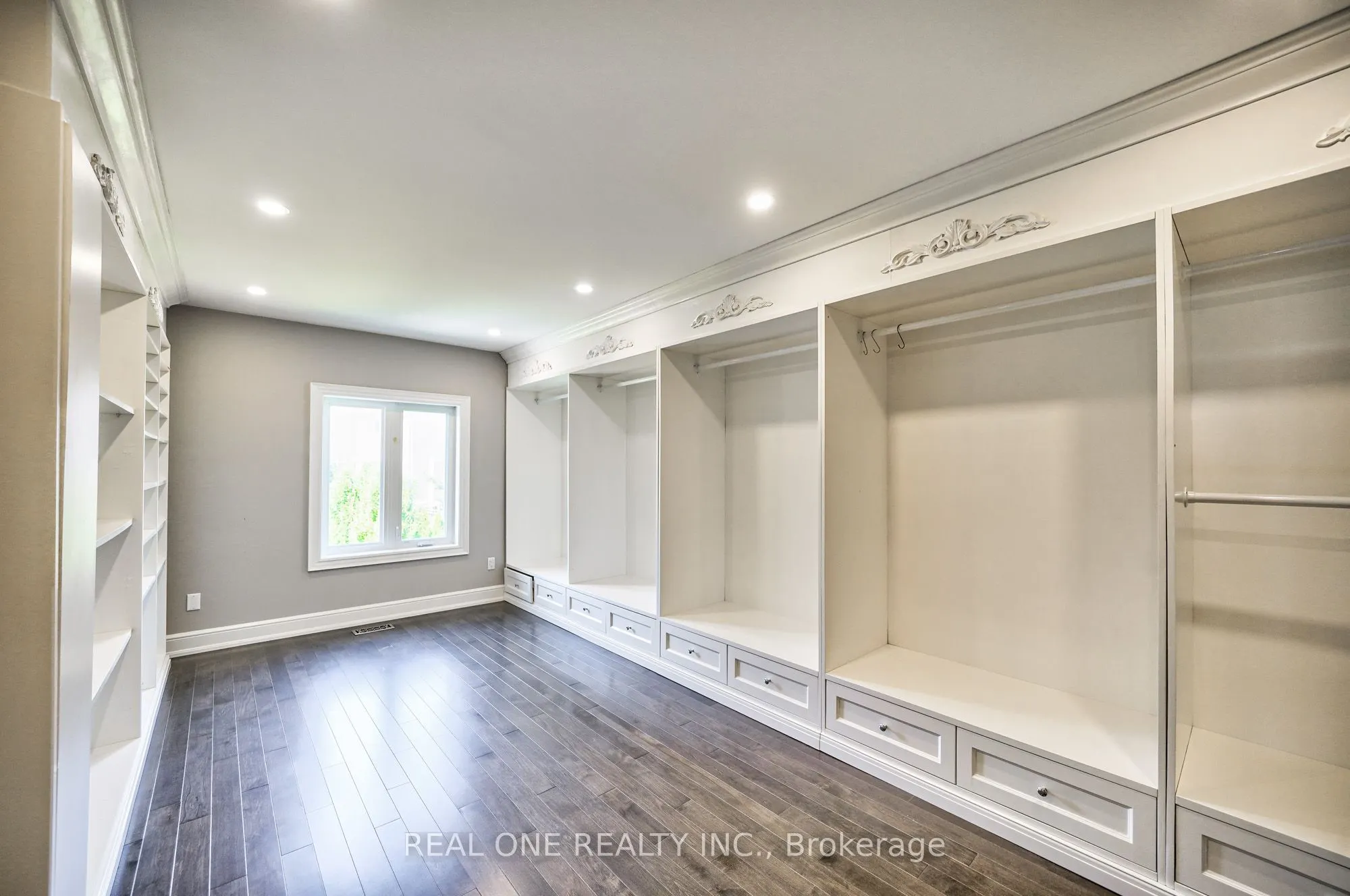 26 Clarendon Drive