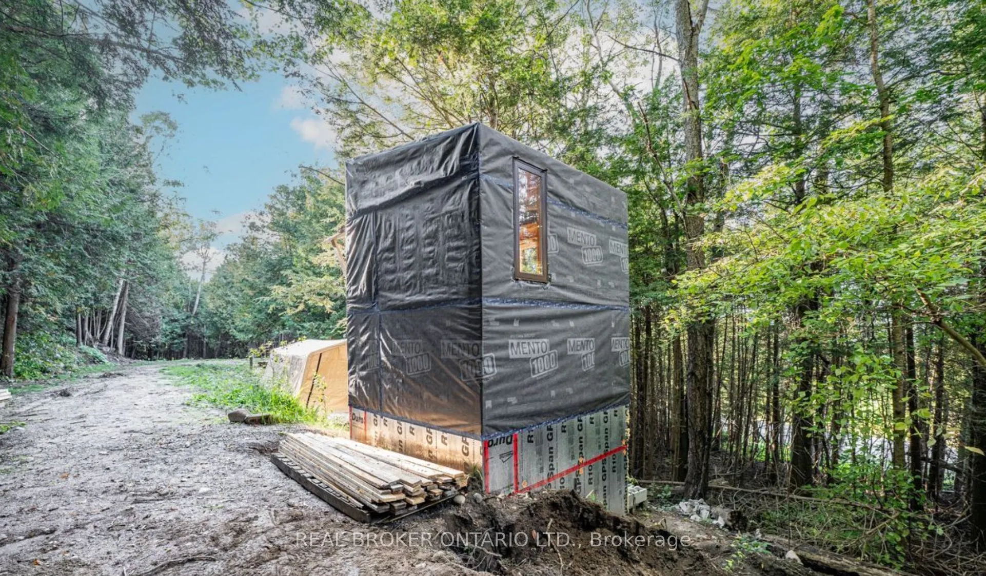 5703 10th Side Road