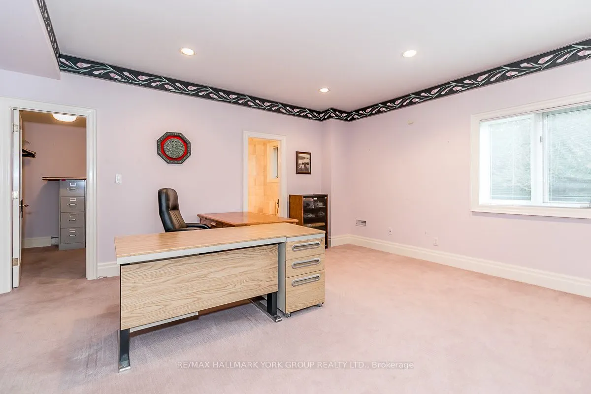 27 Glen Meadow Lane