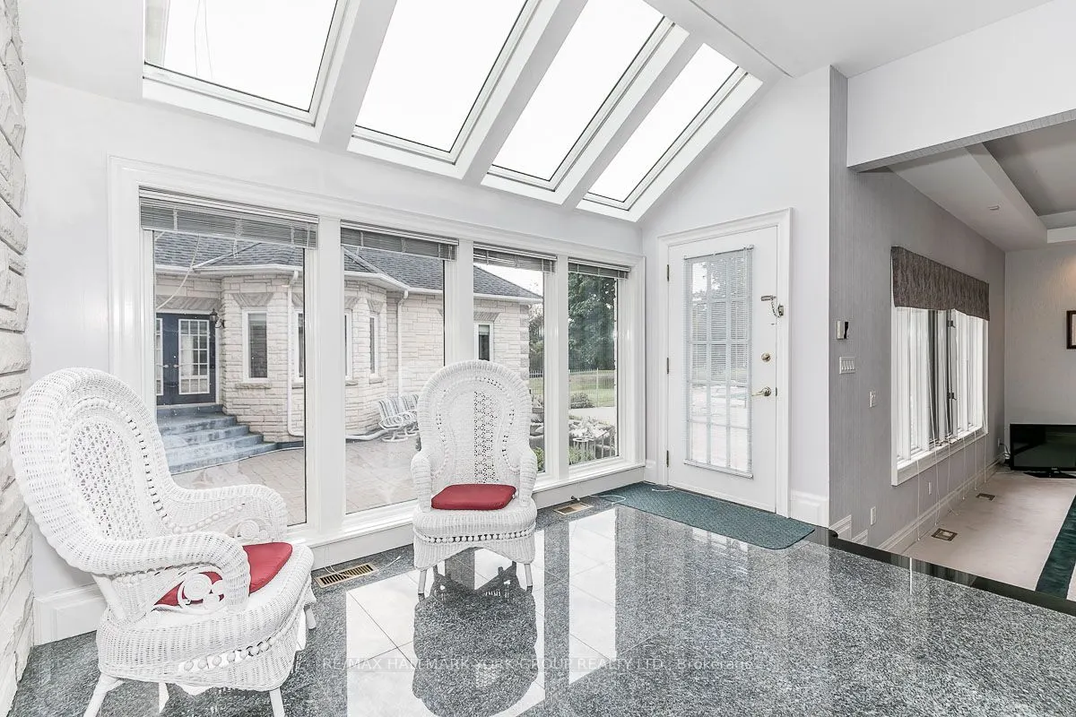 27 Glen Meadow Lane