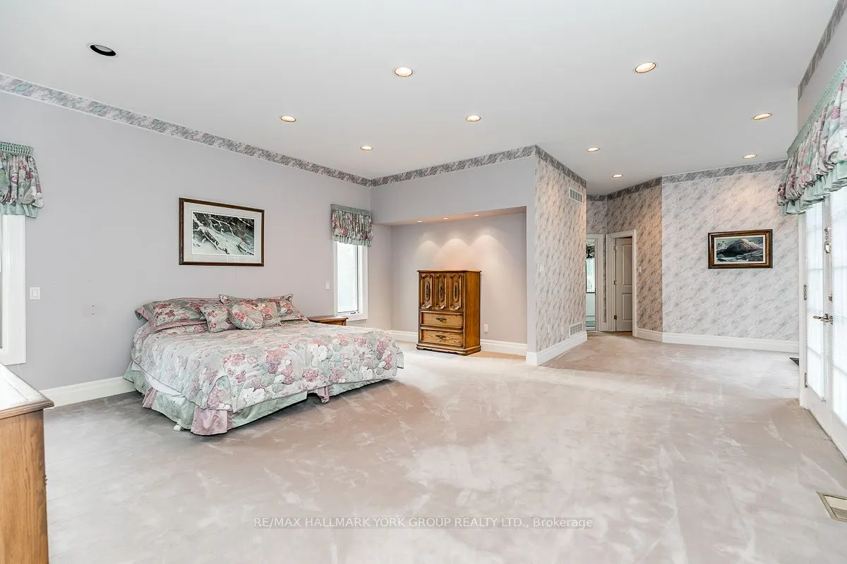 27 Glen Meadow Lane