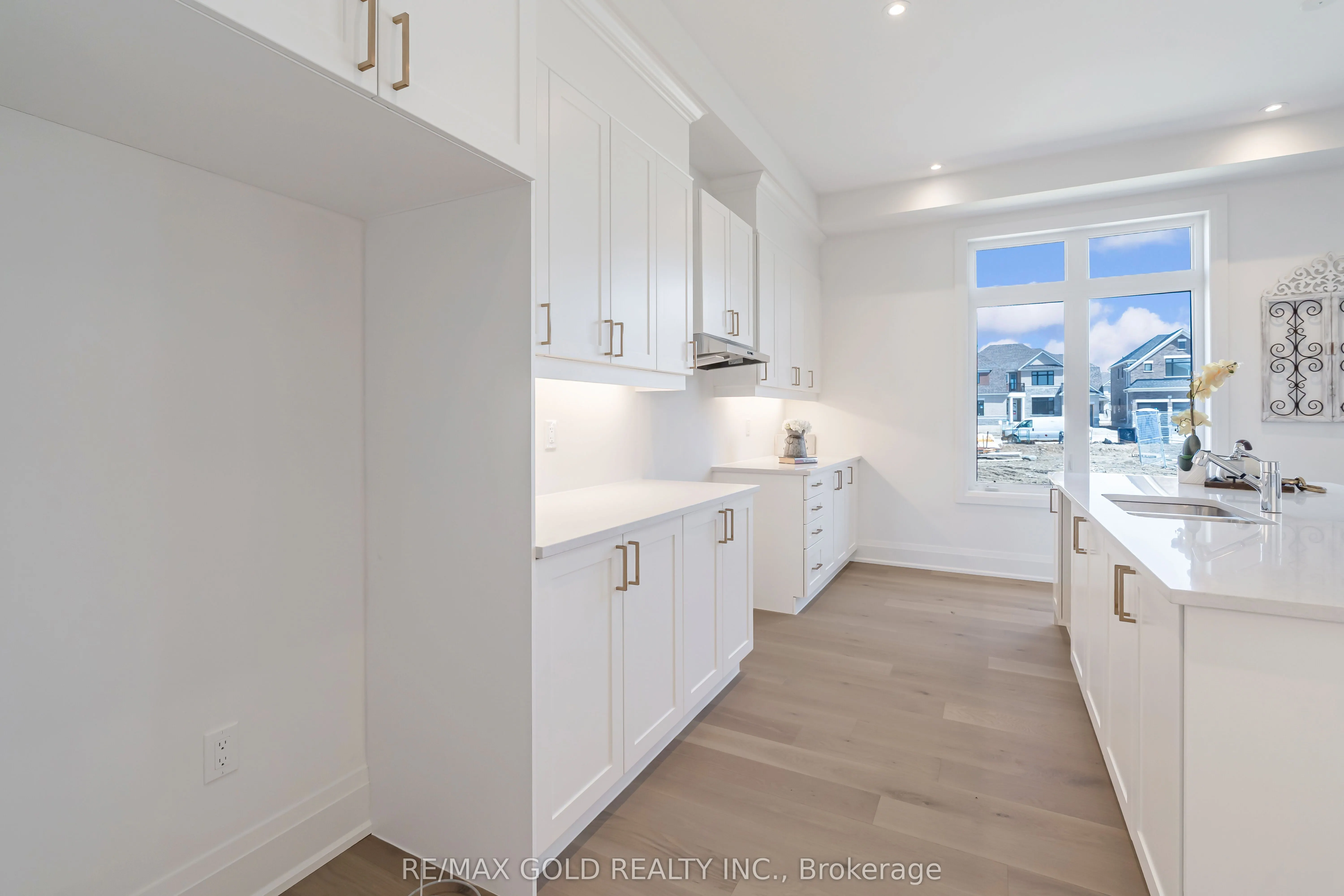 8 Twinleaf Crescent