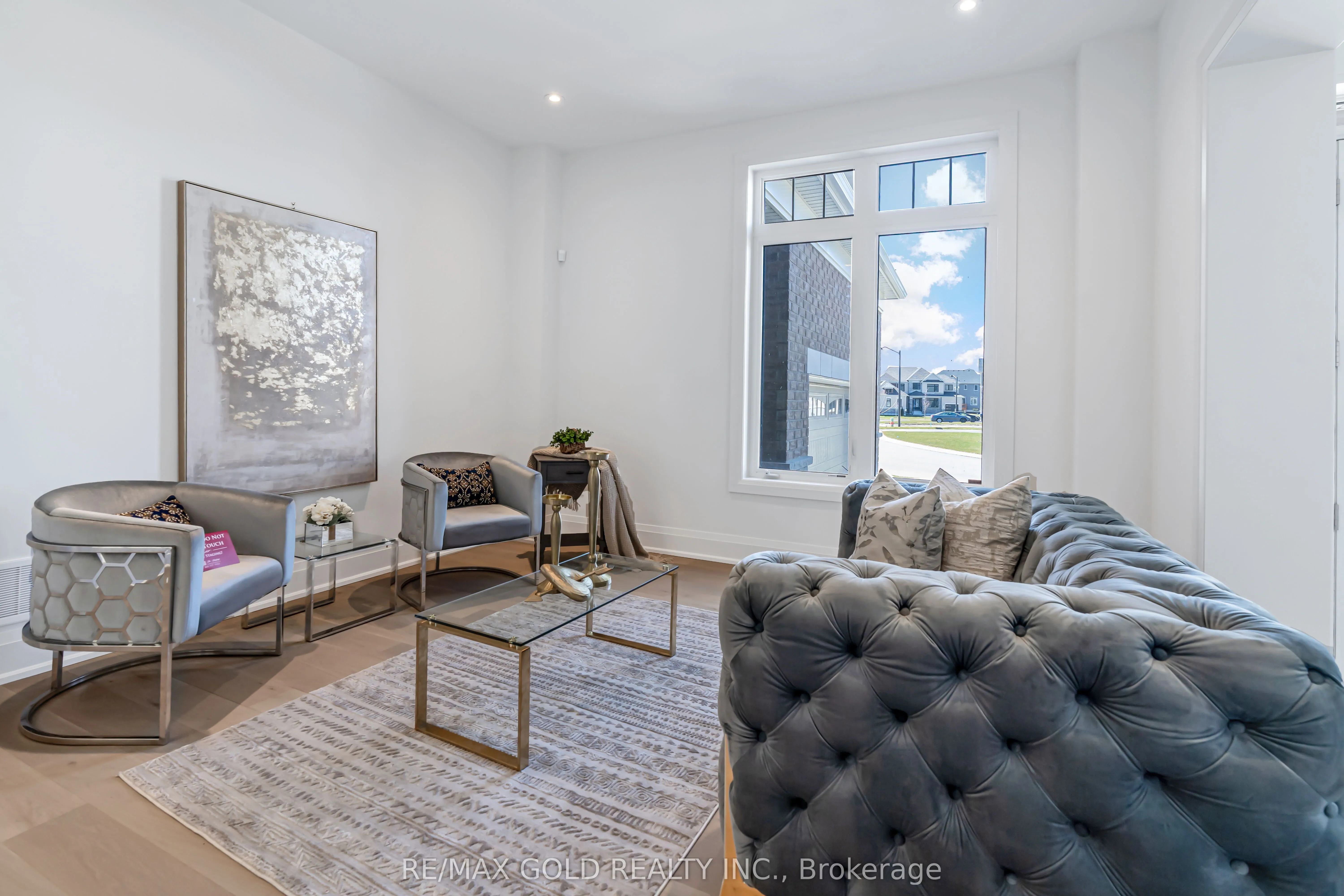 8 Twinleaf Crescent