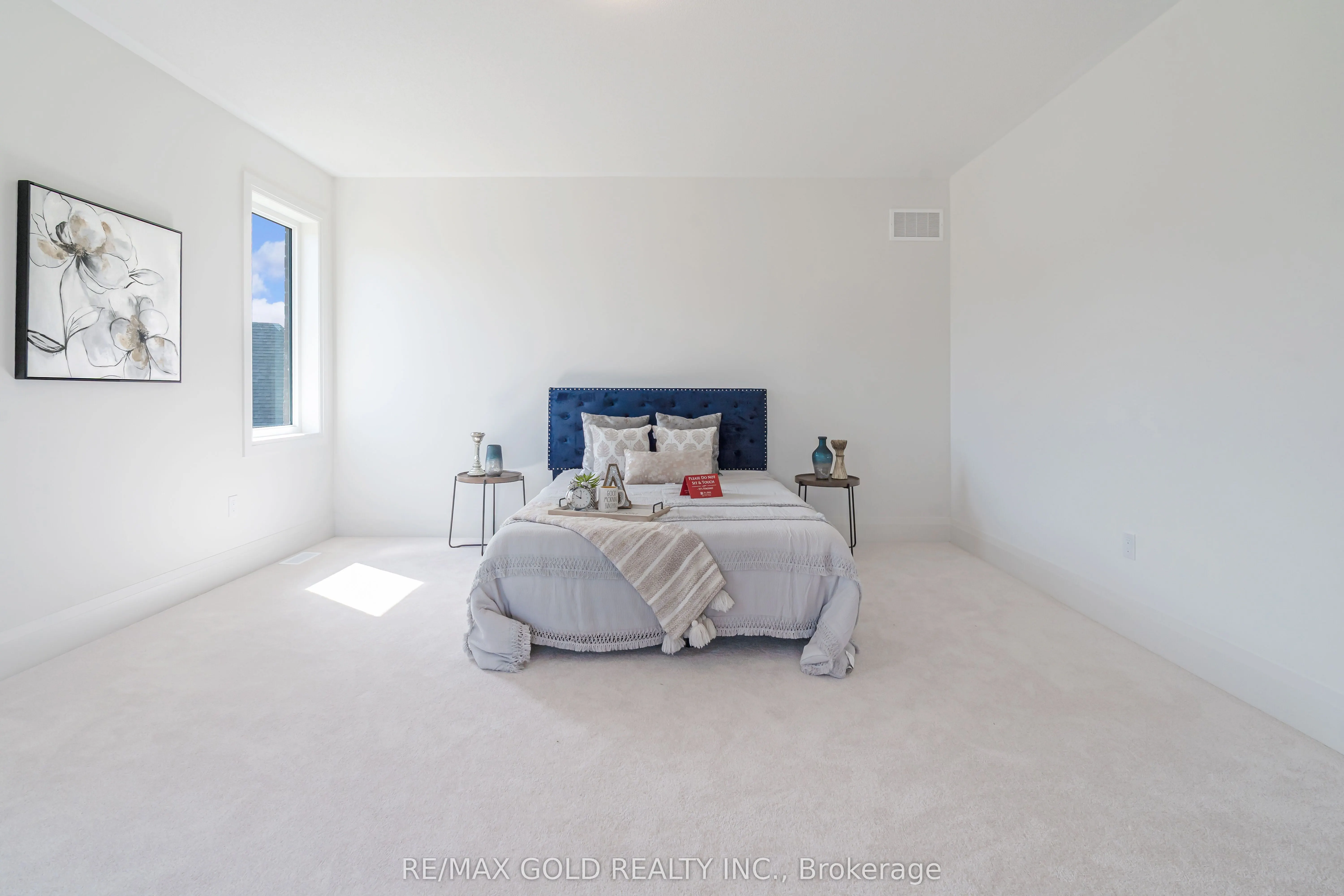 8 Twinleaf Crescent