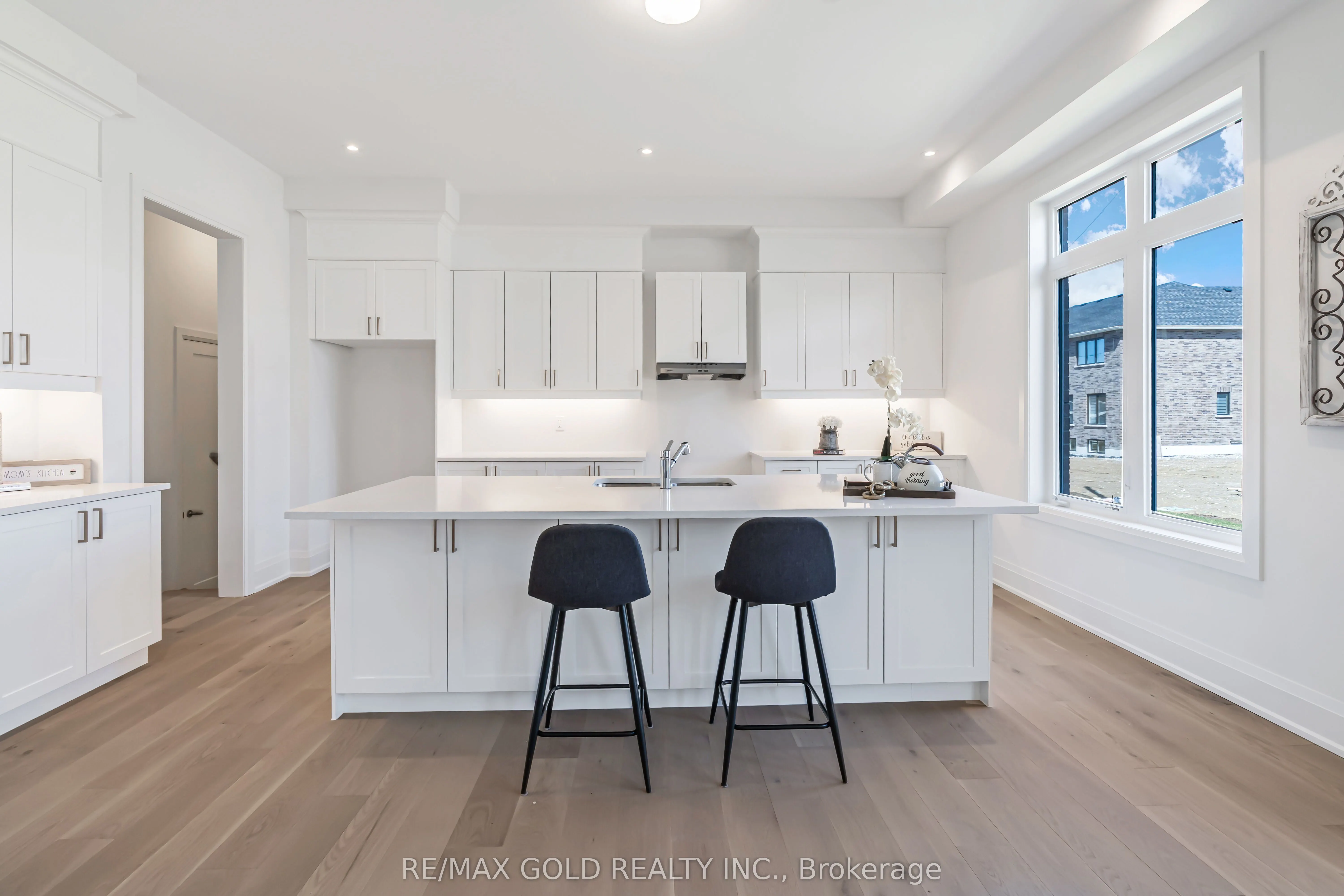8 Twinleaf Crescent
