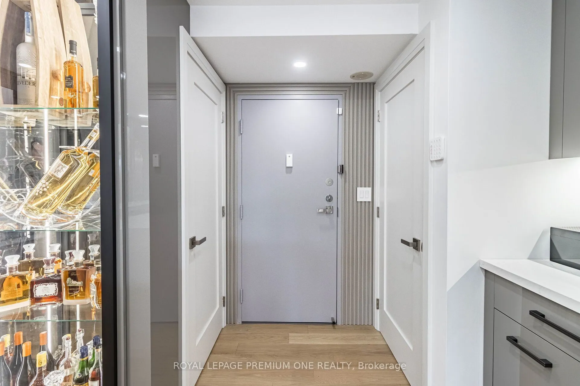 100 Arbors Lane, #207