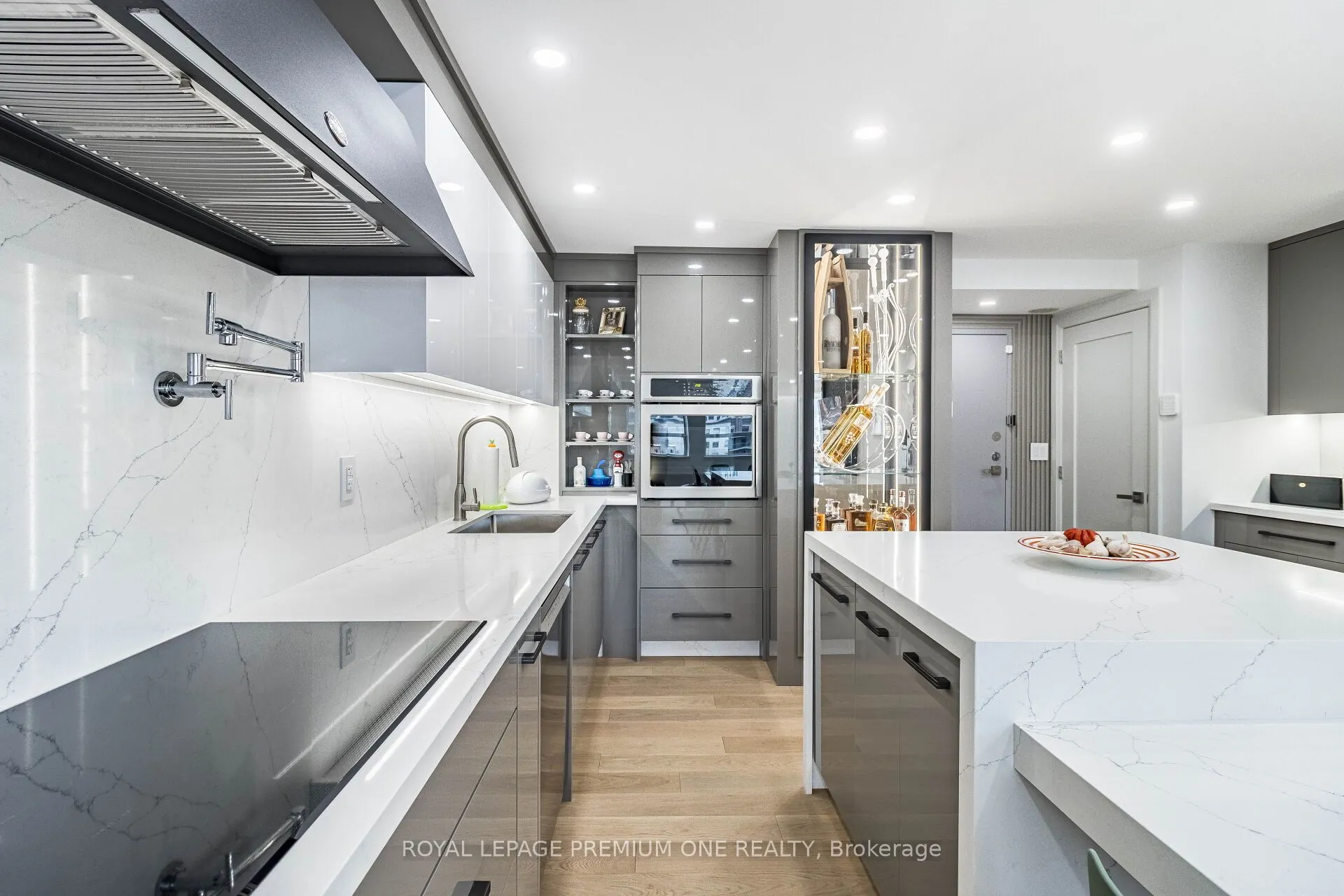 100 Arbors Lane, #207