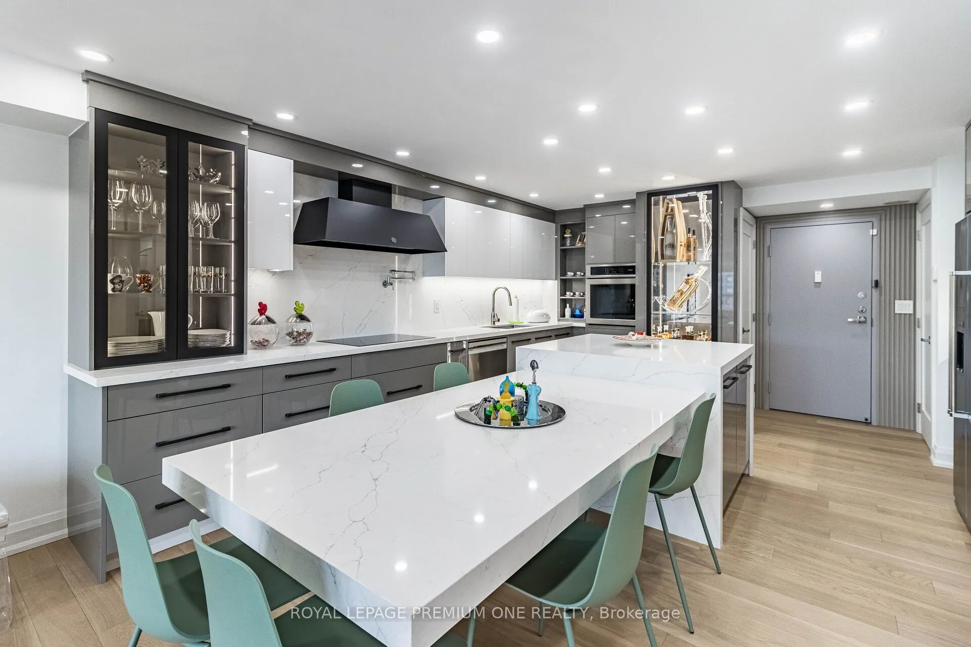 100 Arbors Lane, #207